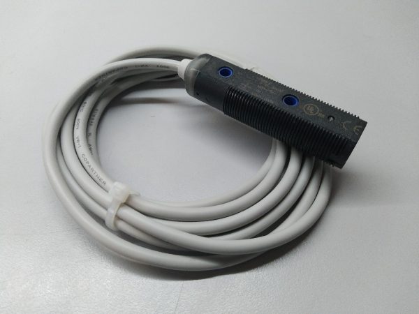 S51-PA-2-A00-PK Sensor retroreflex