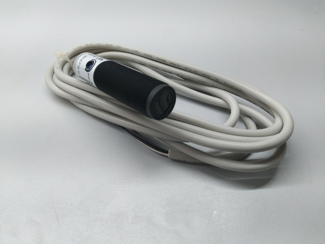 S5-5-F12-30 Sensor receptor 10/30 VDC 1 S5-5-F12-30 Sensor receptor 10/30 VDC
