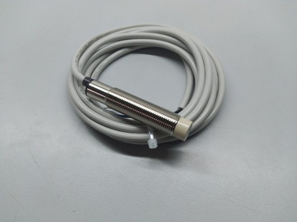 IS-12-C1-03 Inductivo 12mm (SI12-CE4 PNP NO)