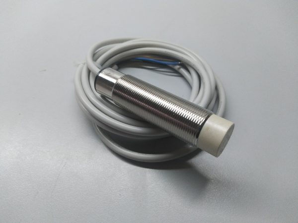 IS-18-C3-03 Inductivo 18mm SI18-CE8 NPN NO