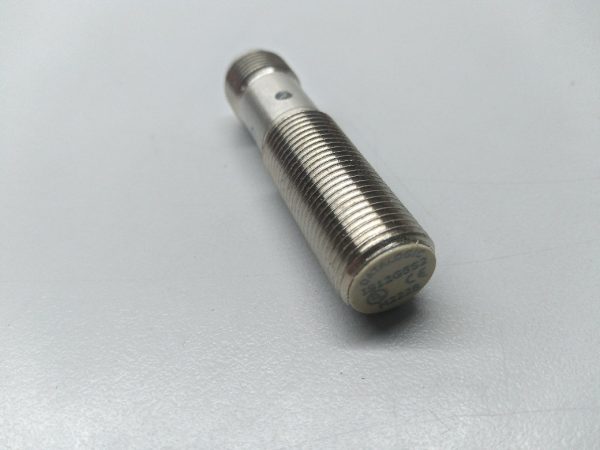 IS-12-G5-S2 sensor (SI12-DC4 PNP NO+NC H S)