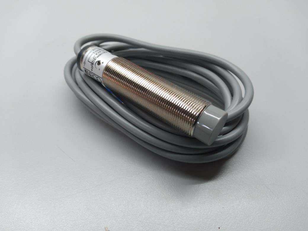 SC18SM-CE10 NPN NO+NC 1 SC18SM-CE10 NPN NO+NC